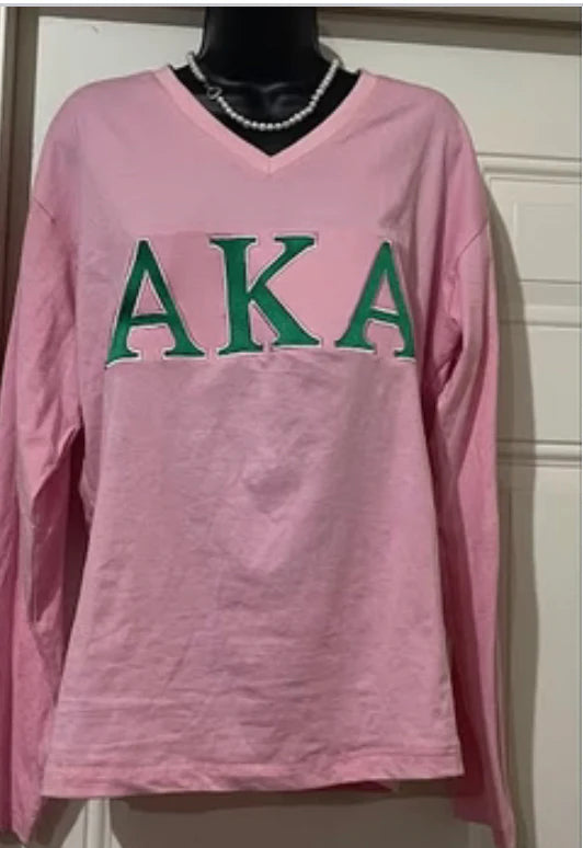 AKA V-NECK LONG SLEEVE TEE PINK